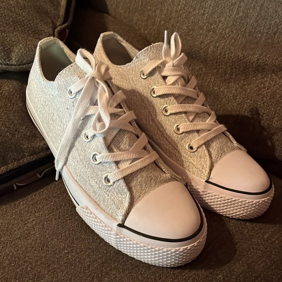 AIRWALK SNEAKERS size 9.5 - Picture 7 of 8